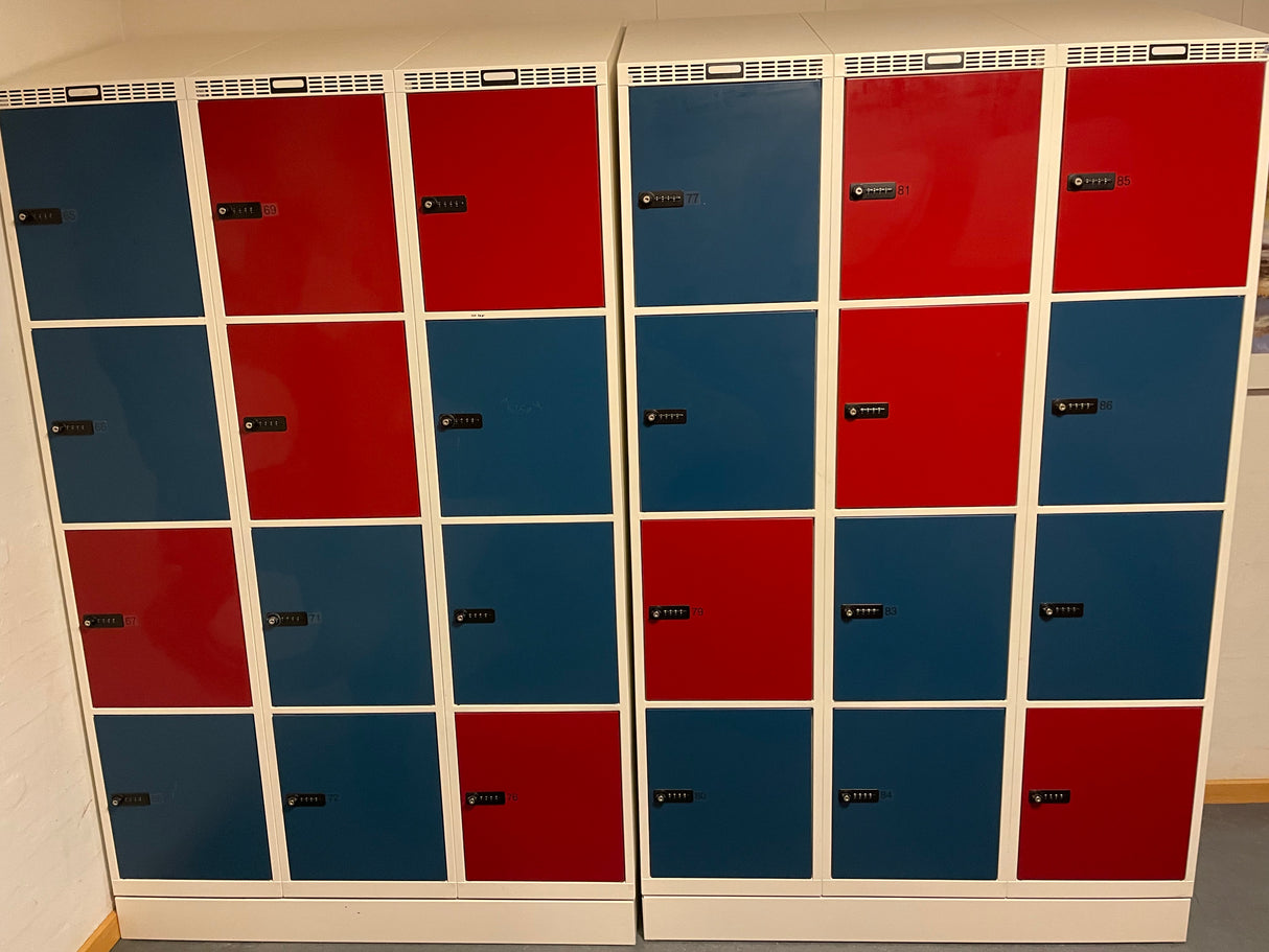 Garderobebokse med 12 eller 16 rum og indbygget kodelås (Ref099)
