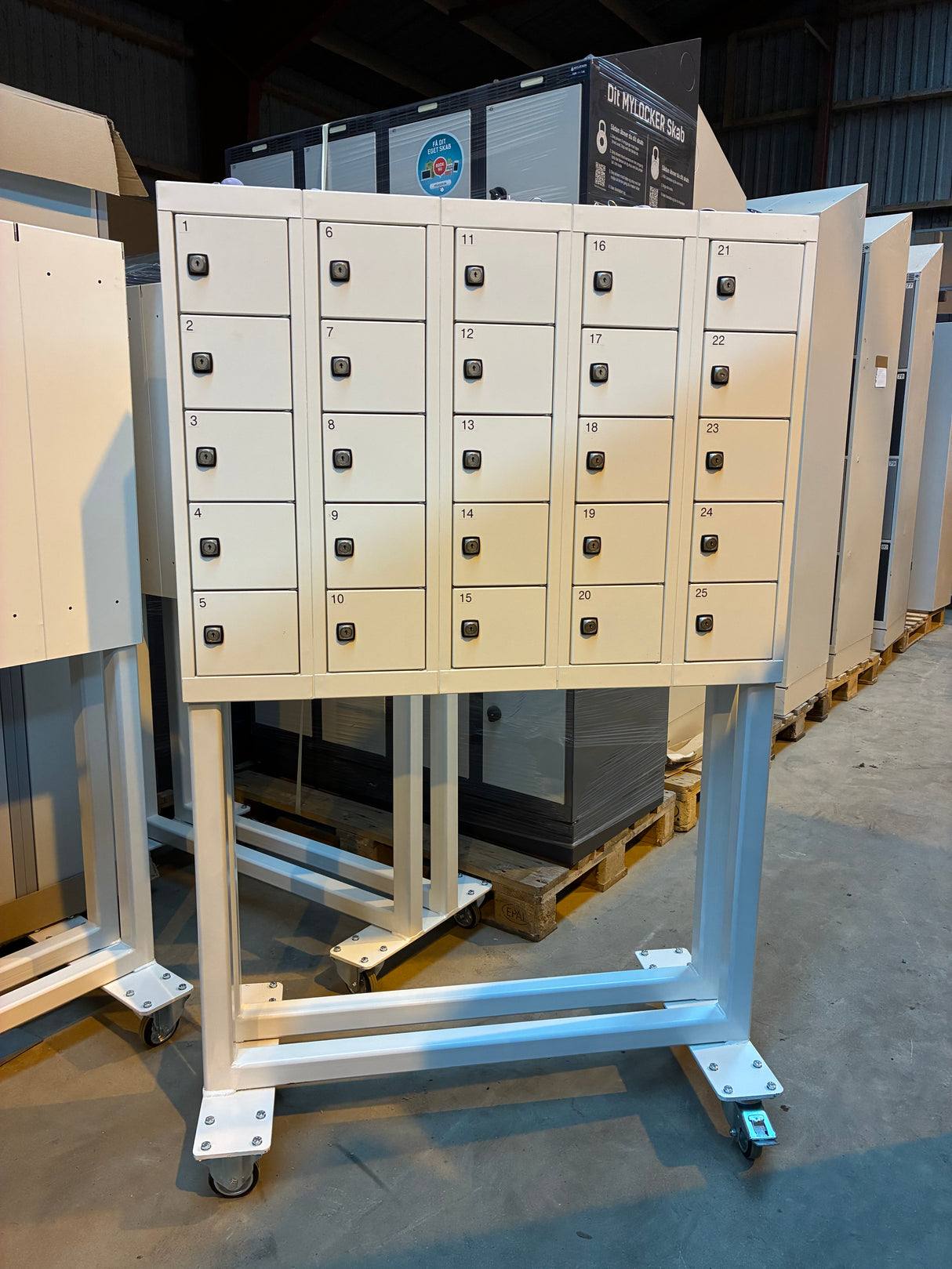 2 stk Mobilvogne med 25 rum (Ref101)