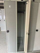 Garderobeskabe med 3 rum (Ref131)