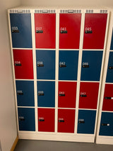 Garderobebokse med 12 eller 16 rum og indbygget kodelås (Ref099)